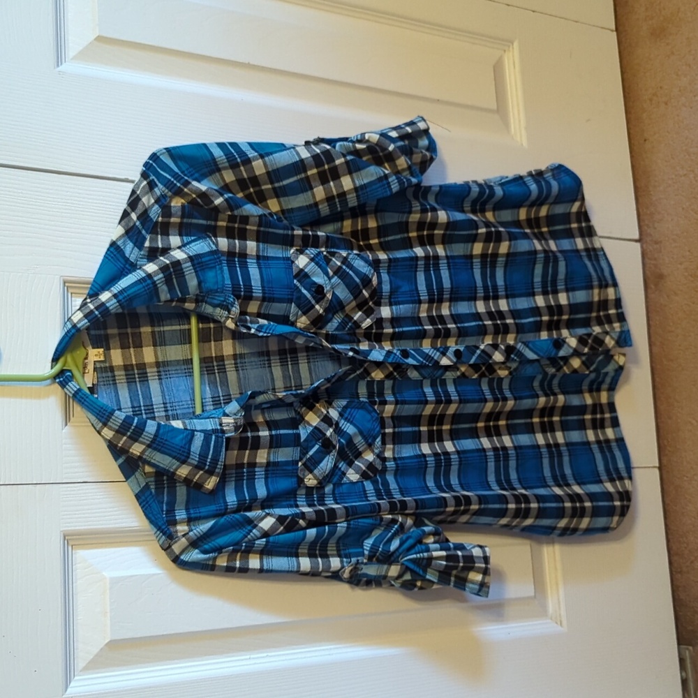 Beautiful soft 3/4 sleeve top